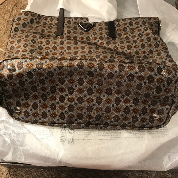 Prada Tote / Shoulder Bag - Picture 4 of 7